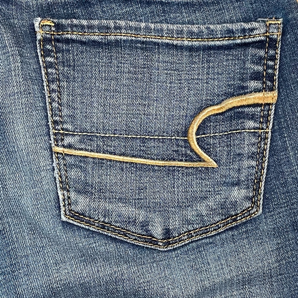 American Eagle Light Wash Faded Skinny Jeans - Picture 5 of 7